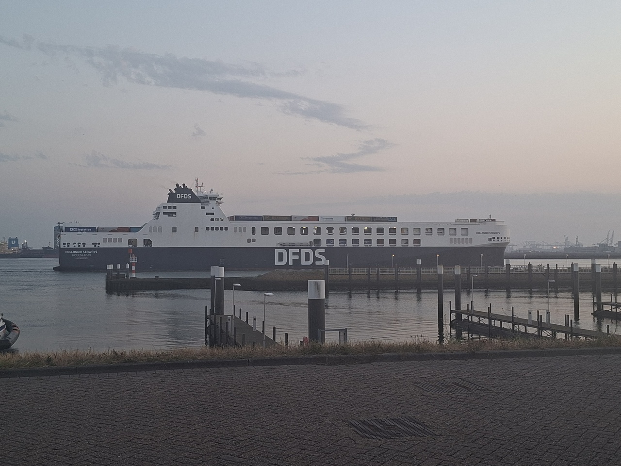 M/F Hollandia Seaways